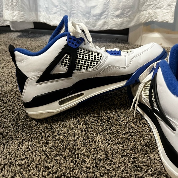 Worn twice! - Picture 2 of 3